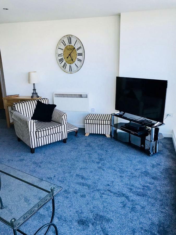 Luxury 2 Bedroom Apartment In Prime City Location Belfast Exterior foto